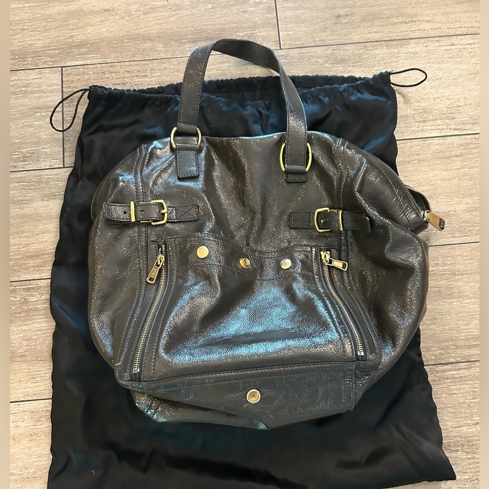 Used YSL Dark Grey Patent Leather Gold Hardware Purse, Some creasing
